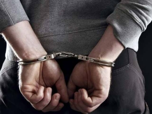 10 Nepali nationals arrested at Mumbai airport for attempting to travel to Gulf nations using fake documents via illegal ‘donkey route’.