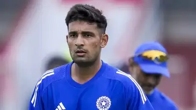 India’s Anshul Kamboj debuts in the 4th Test against England. Hosts lead the five-match series 2-1; England opted to bowl first.