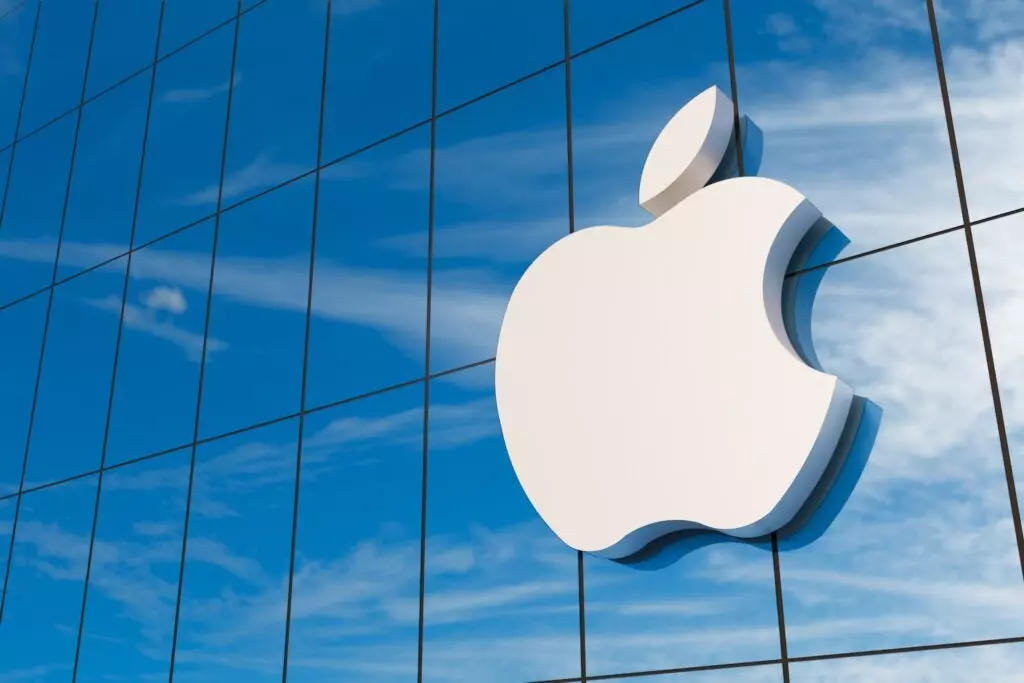 Apple files lawsuit against YouTubers over leaked iOS 26 footage, alleging trade secret theft and damages to its market strategy.