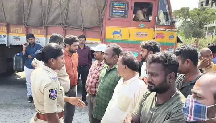 Road expansion in Ashwaraopet constituency remains incomplete, locals protest against unbearable dust.