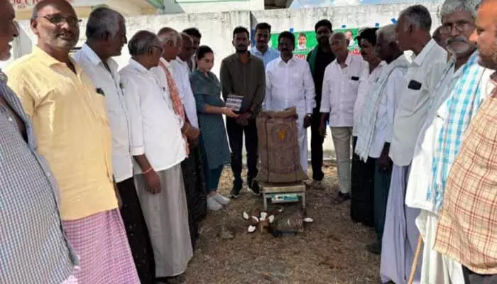 Paddy procurement center inaugurated in Madhira; farmers to receive fair support price and bonus.
