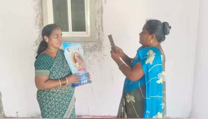 Server issues delay Indiramma saree distribution in rural AP. SHG women face registration challenges, while officials try to speed up the process.