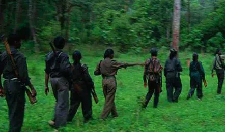 In Chhattisgarh’s Narayanpur district, 11 Maoists carrying rewards worth ₹37 lakh surrendered before the SP.