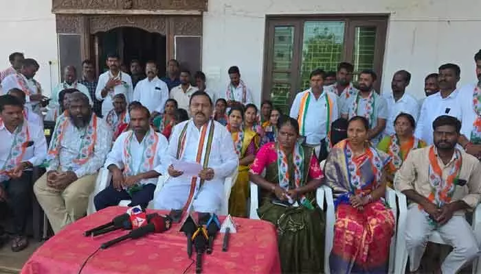 Parigi MLA T. Rammohan Reddy said 19 sarpanches are united; Rs 10 lakh funds to be allocated for development in these villages.
