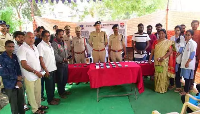 Karimnagar Rural Police used CEIR technology to recover 91 stolen mobile phones worth ₹18.2L and returned them to victims.