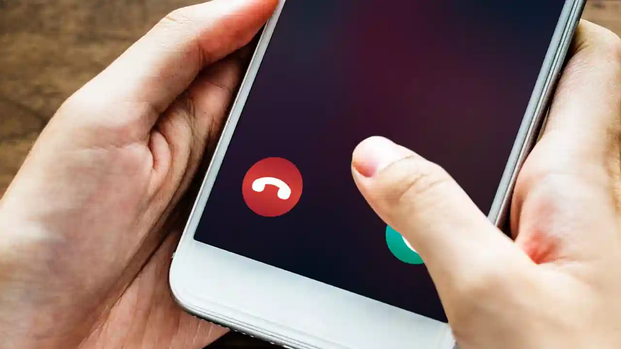 Cybercrime alert in Hyderabad: Rs 3.41 lakh extorted from a man via threatening video calls; police warn public to stay cautious.